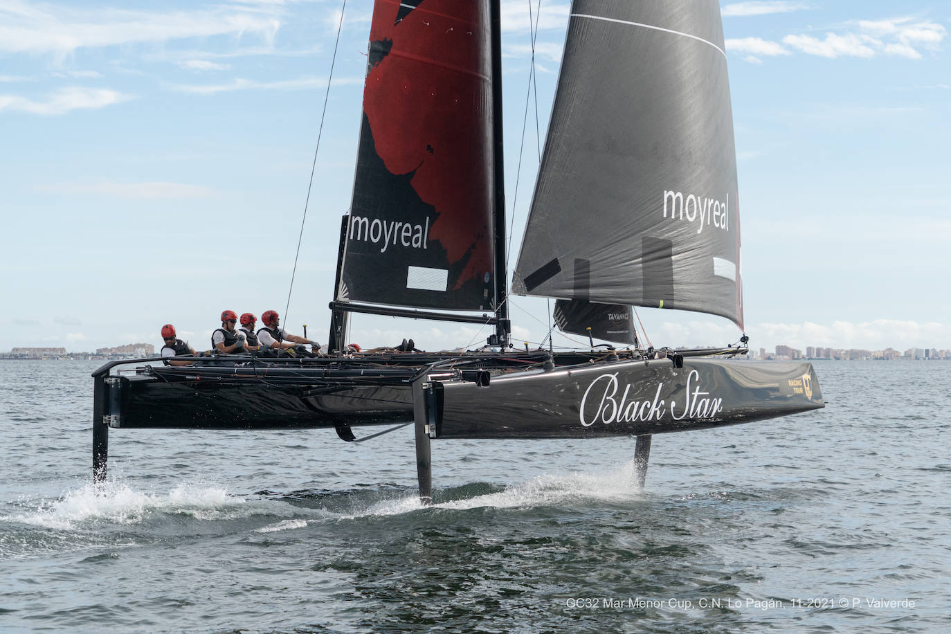 Fotos: Los catamaranes voladores, en marcha en la GC32 Mar Menor Cup