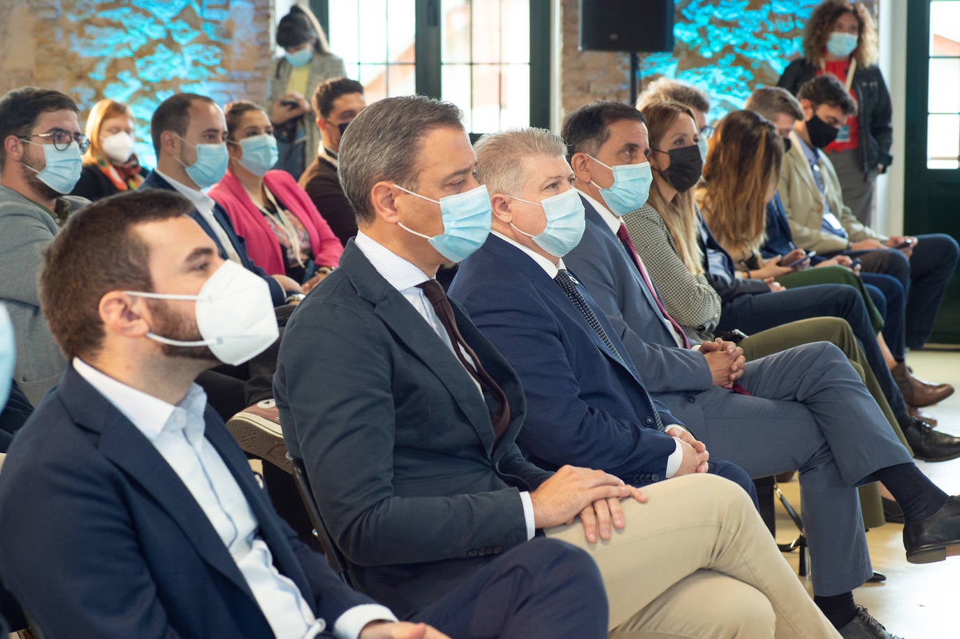 Fotos: Isabel Rodríguez asiste a &#039;El futuro de los jóvenes, donde participa en una mesa redonda&#039;