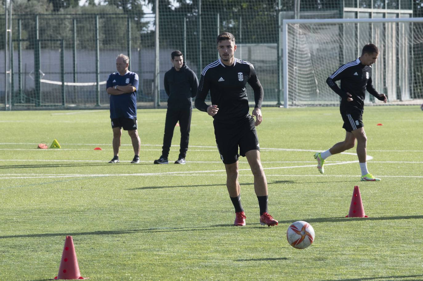 Fotos: El filial del Efesé entrena en Pozo Estrecho