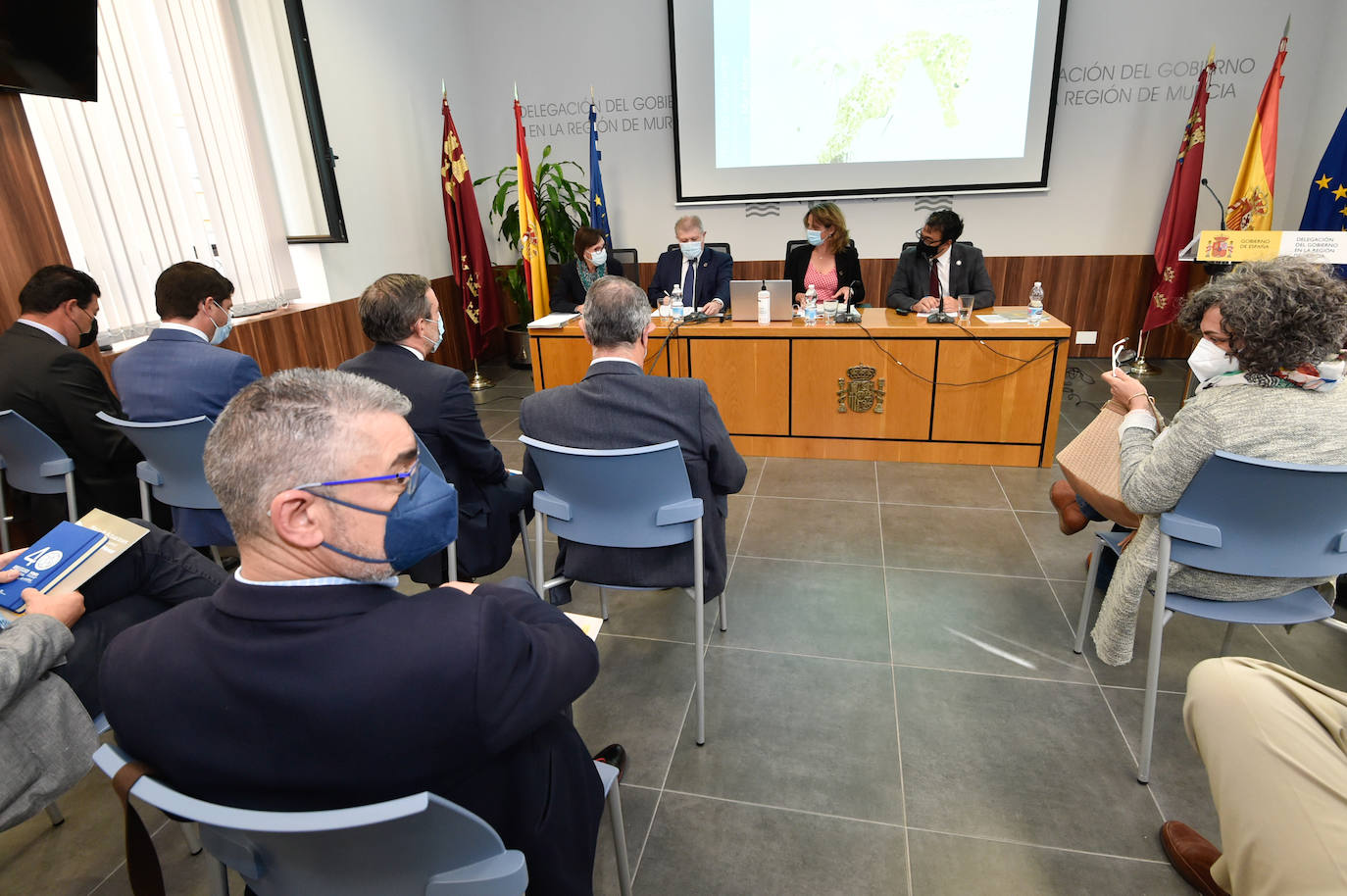 Fotos: La ministra Teresa Ribera presenta en Murcia 34 medidas para regenerar el Mar Menor