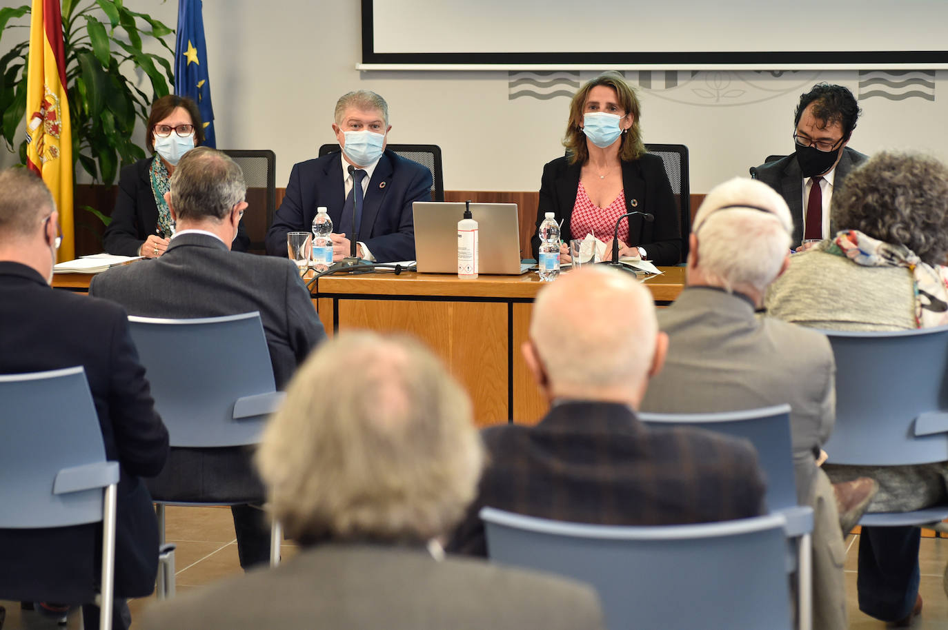 Fotos: La ministra Teresa Ribera presenta en Murcia 34 medidas para regenerar el Mar Menor