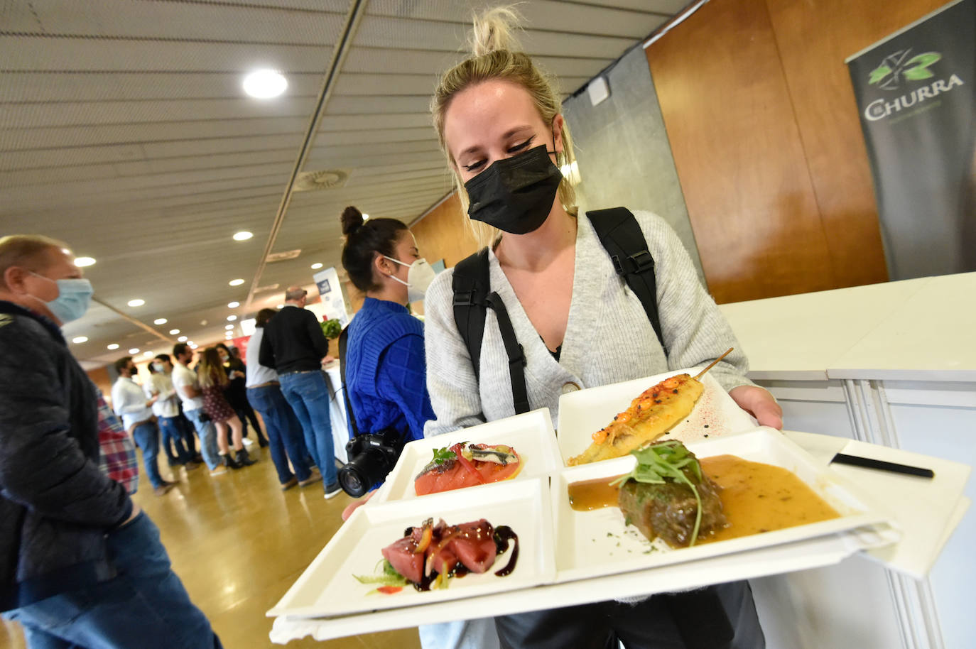 Fotos: Los comensales disfrutan de la oferta gastronómica en la primera jornada