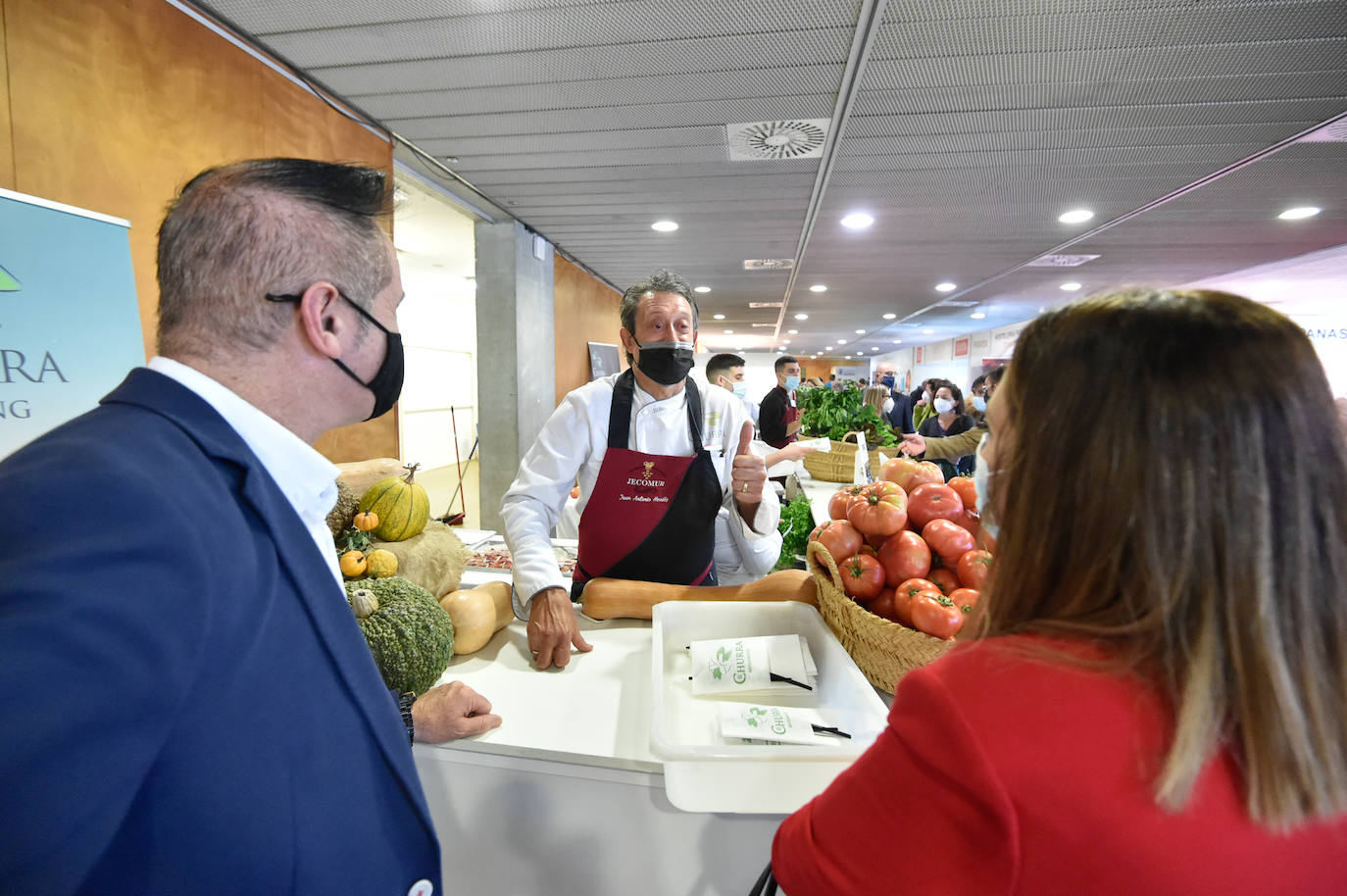 Fotos: Los comensales disfrutan de la oferta gastronómica en la primera jornada