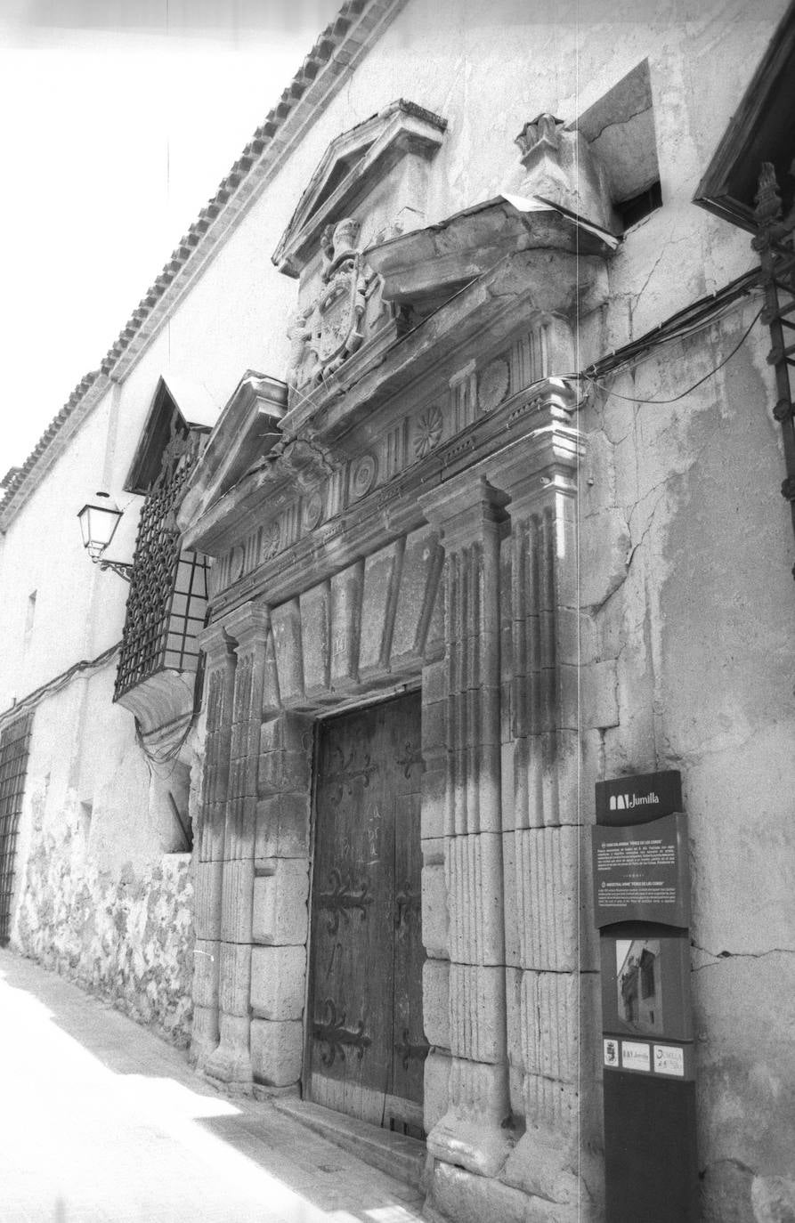 Fotos: Exposición fotográfica &#039;La evolución arquitectónica de los espacios&#039;, del abanillero Damián Lajara