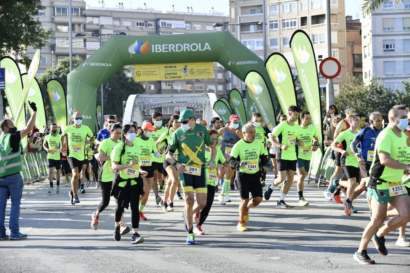 Fotos: La Marea Verde contra el cáncer vuelve a recorrer las calles de Murcia