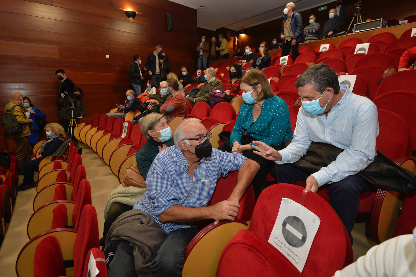 Fotos: La Federación de Asociaciones de Memoria Histórica desarrolla el catálogo de fosas de la Guerra Civil en la Región