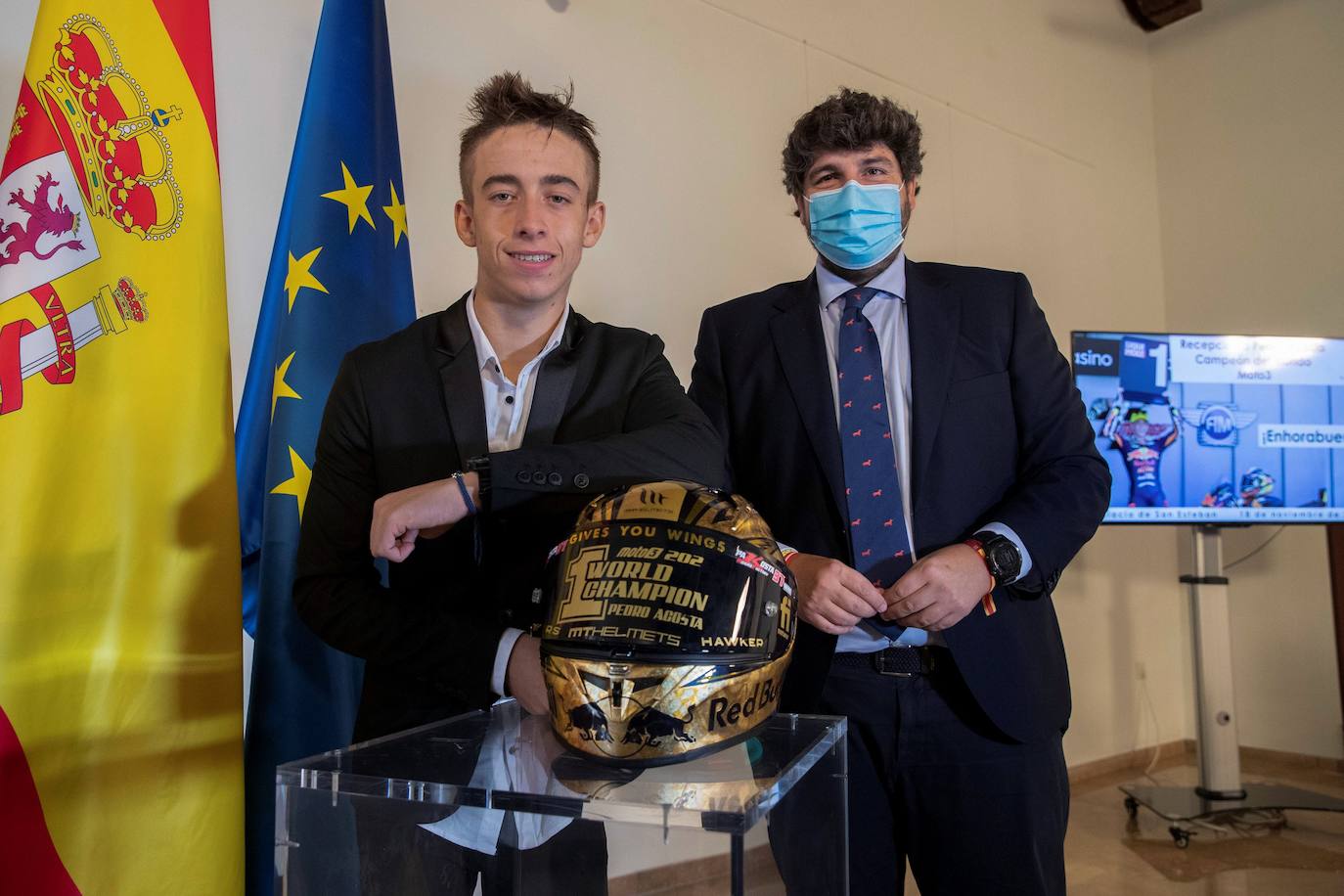 Fotos: La Comunidad homenajea a Acosta