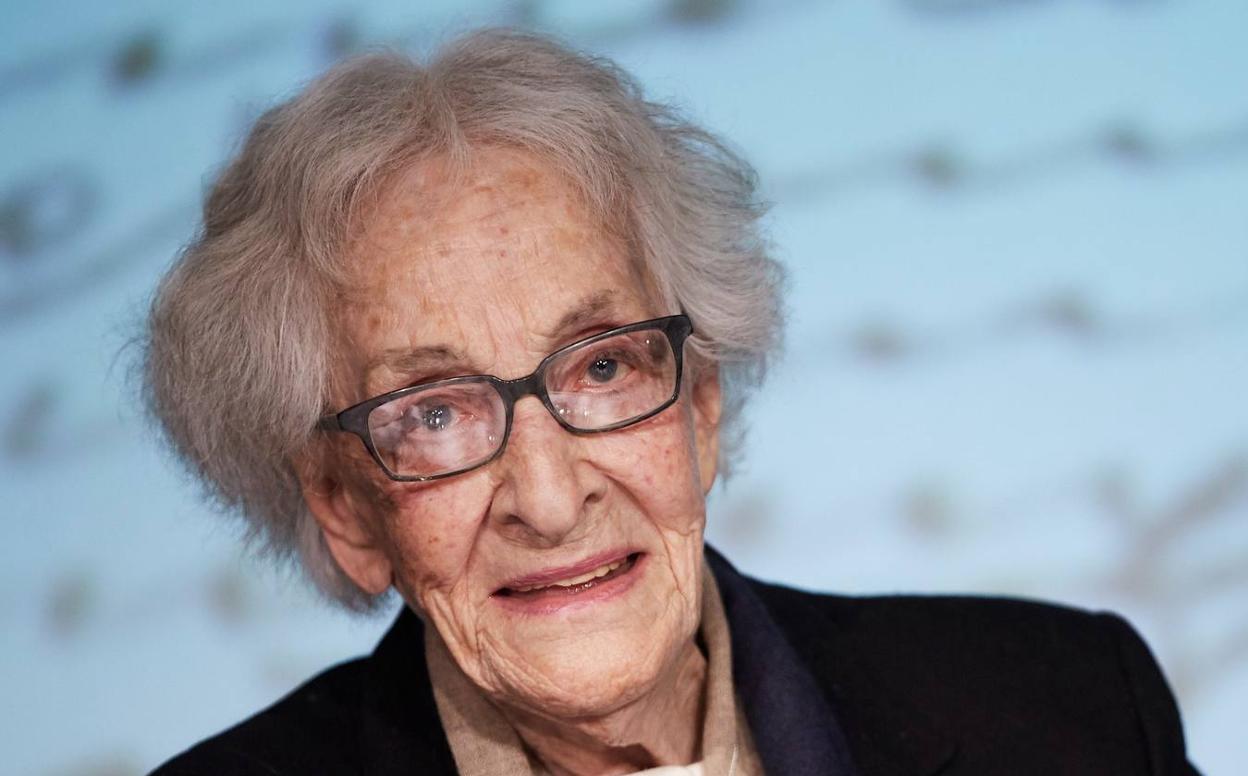 La poeta uruguaya Ida Vitale, durante la presentación de su nuevo libro en Barcelona. 