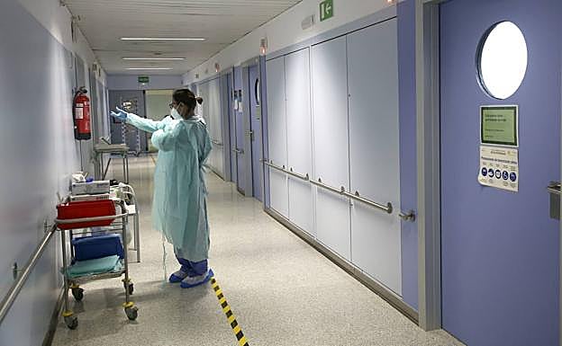 La sexta ola llega a los hospitales de la Región con un aumento de ingresos