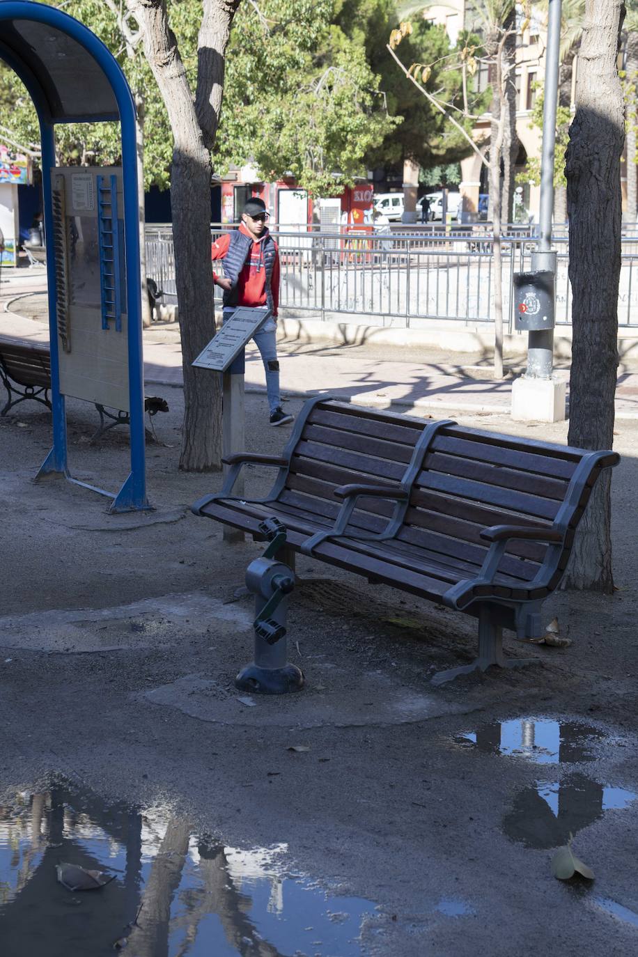 Fotos: Desperfectos de la Plaza Juan XXIII de Cartagena