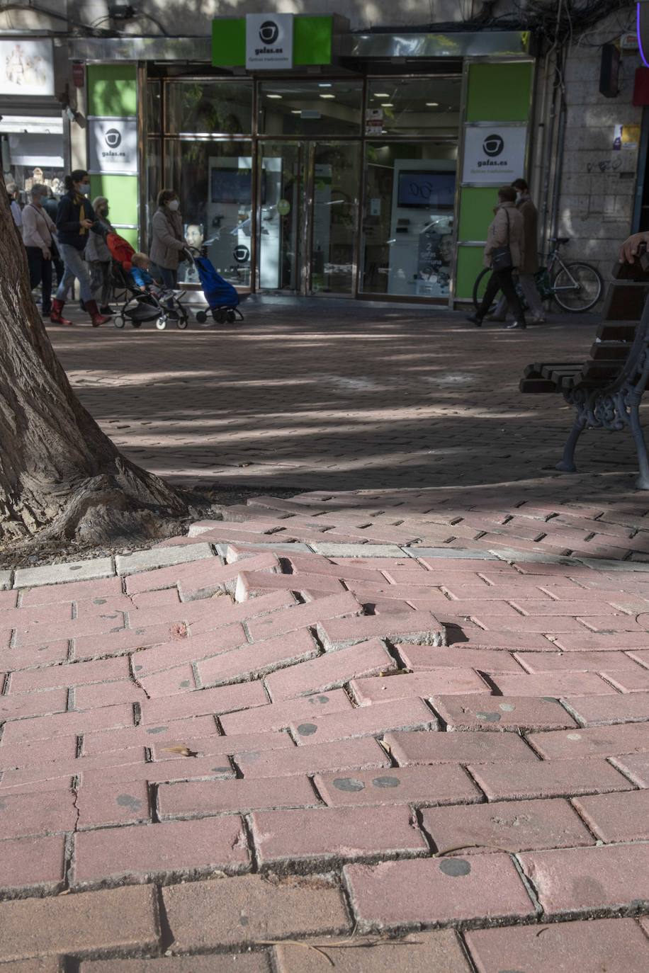 Fotos: Desperfectos de la Plaza Juan XXIII de Cartagena