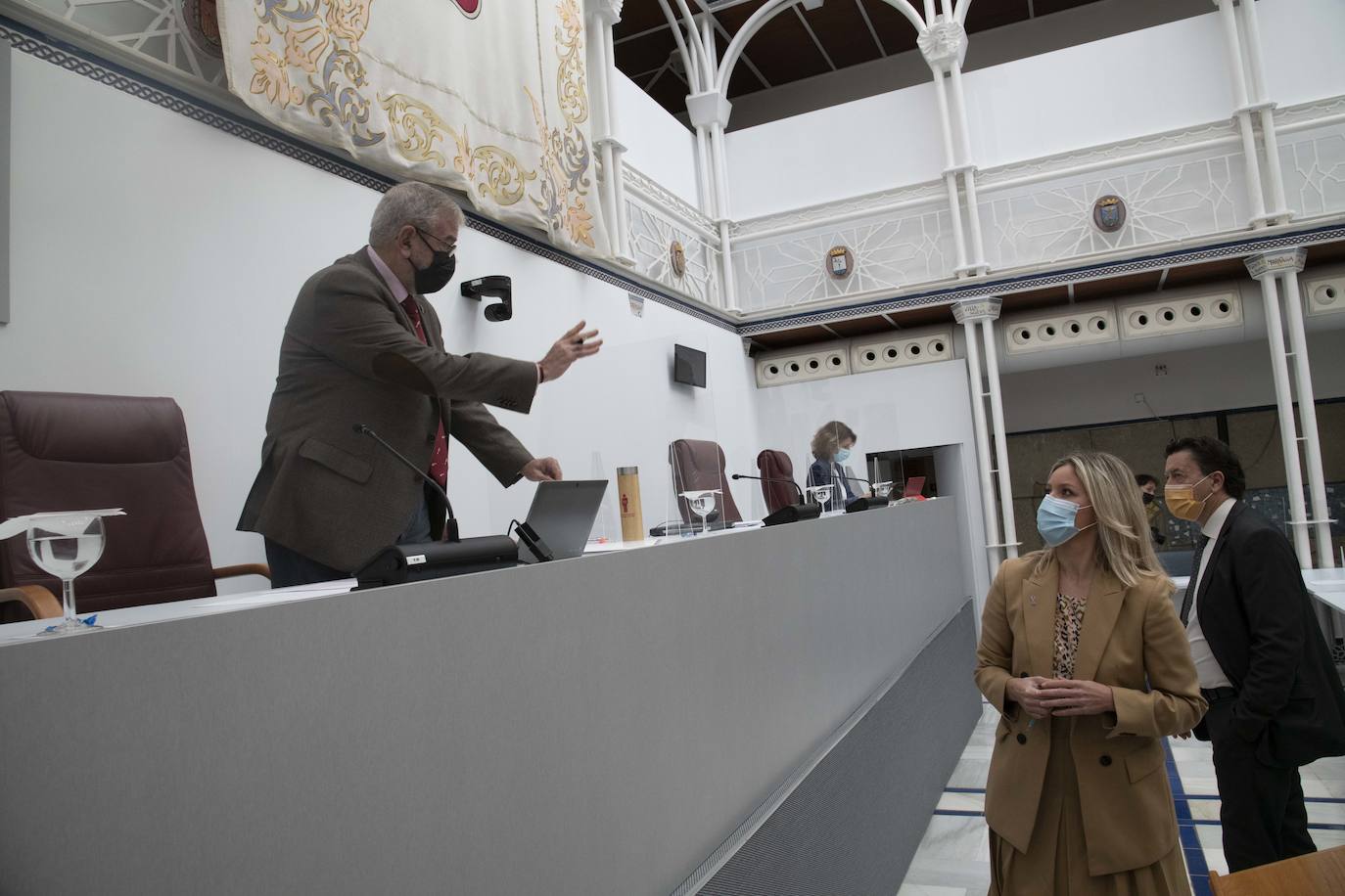 Fotos: PSOE y Ciudadanos se alían para poner coto al transfuguismo en el Estatuto