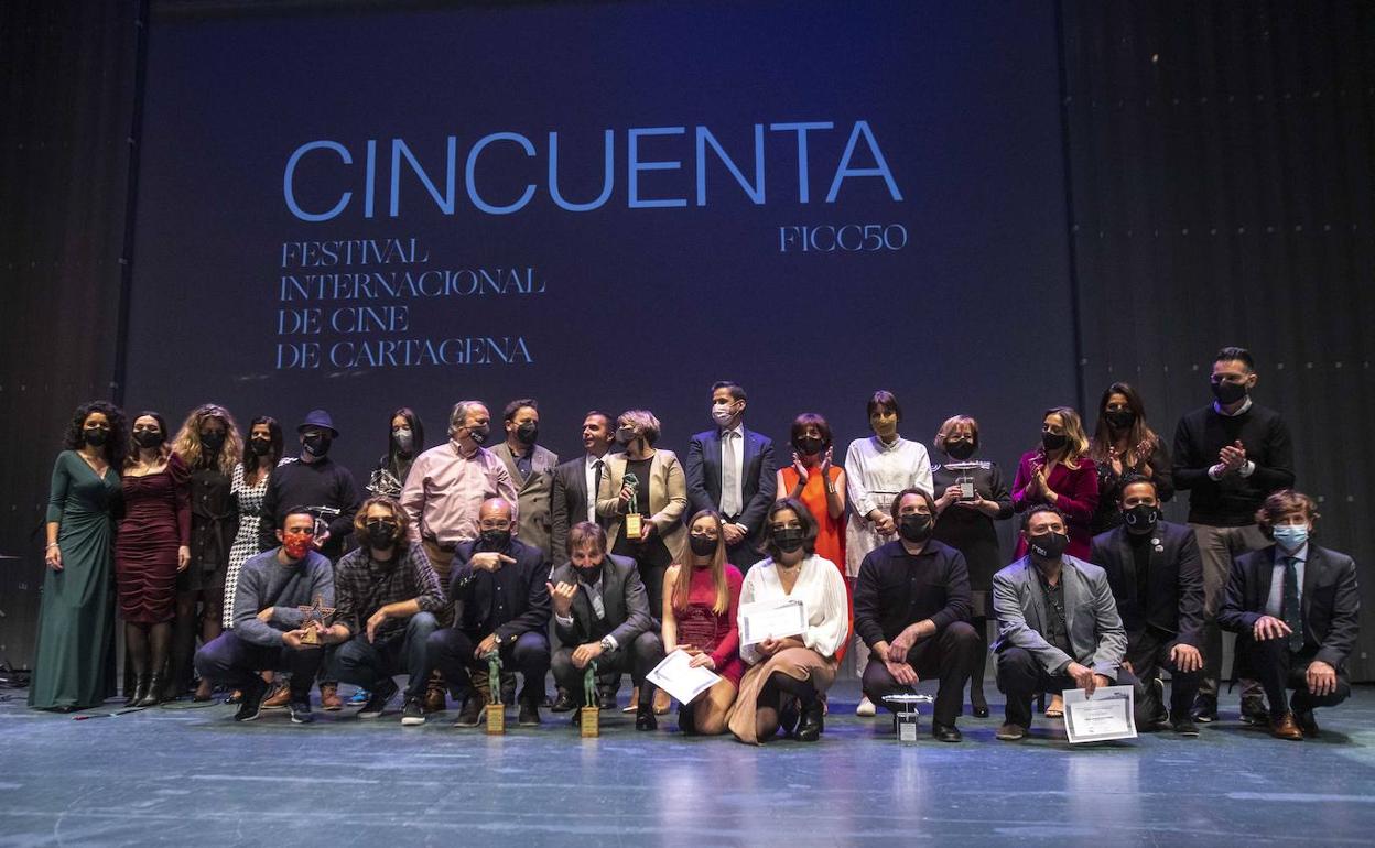 Los premiados en la 50 edición del Festival Internacional de Cine de Cartagena, este sábado, en el Auditorio El Batel.