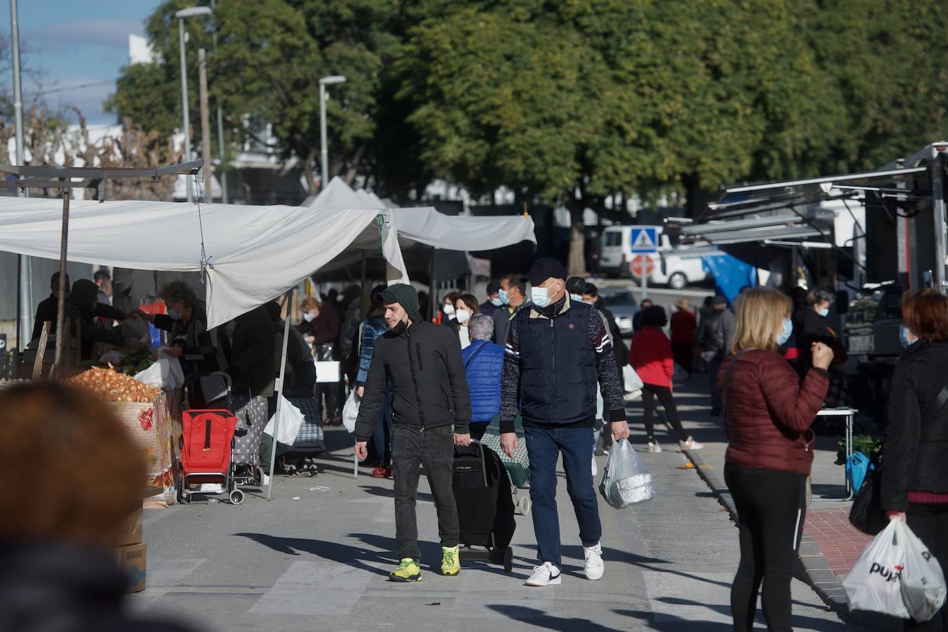 Fotos: El mercadillo dominical de Murcia se estrena junto a los juzgados