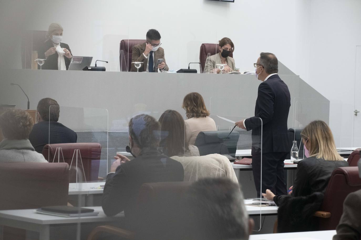 Fotos: La Asamblea reforma su Reglamento para poder reclamar el Estatuto de Autonomía al Congreso