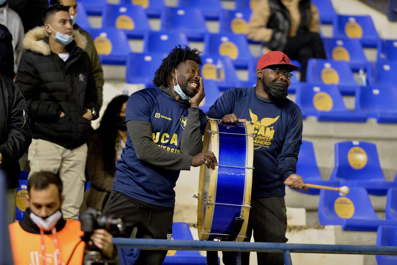 Fotos: El UCAM hace sufrir a un Deportivo letal (3-4)