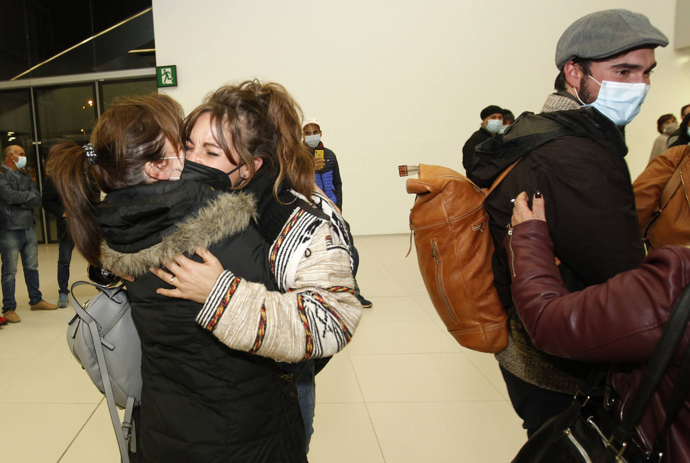 Fotos: Llegan a la Región los murcianos atrapados en Marruecos por el cierre de sus fronteras