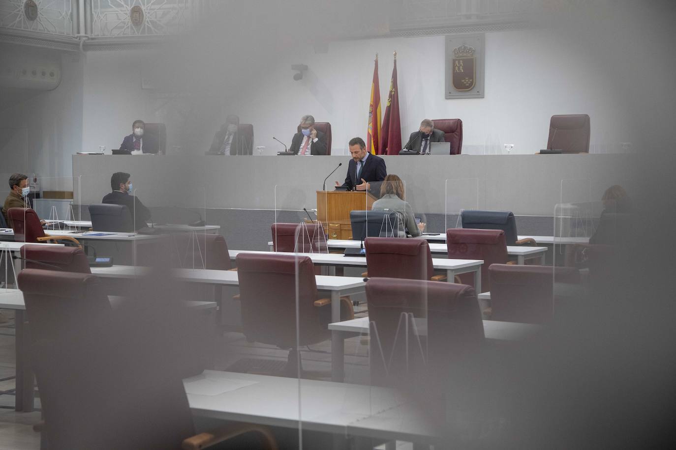 Fotos: Gobierno y oposición dinamitan el diálogo y el consenso con la retirada del Estatuto