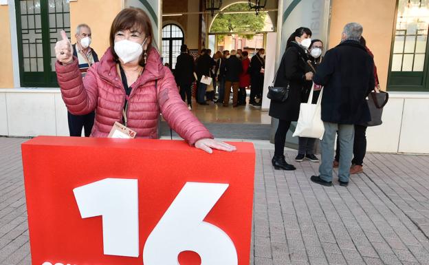 Cristina Narbona en el 16 Congreso Regional del PSOE, este sábado, en Murcia.