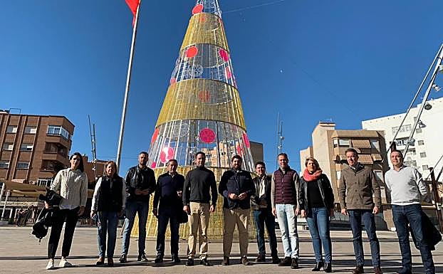 Egea lamenta que Sánchez venga en Falcon «a preocuparse de los problemas del PSOE»