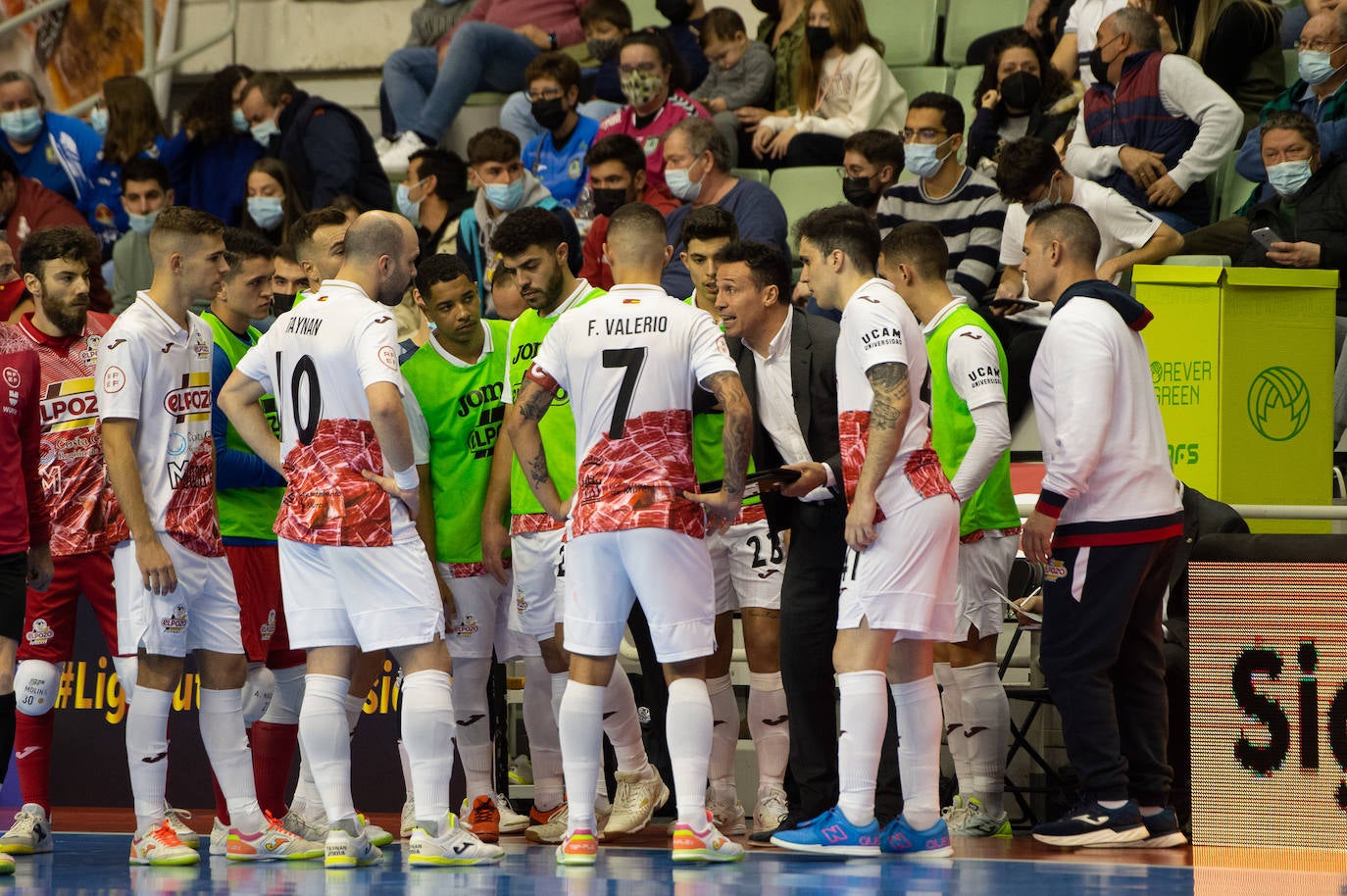 Fotos: La derrota de ElPozo ante Valdepeñas, en imágenes