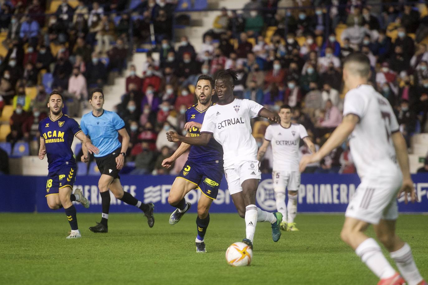 Fotos: La derrota del UCAM CF frente al Albacete Balompié, en imágenes