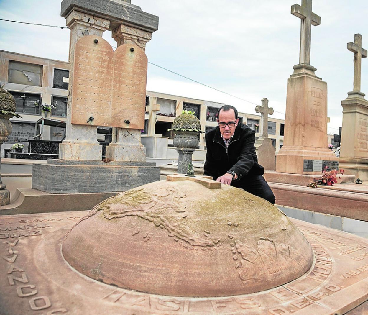 El cronista Ferrández pide un guarda para el cementerio de Los Remedios