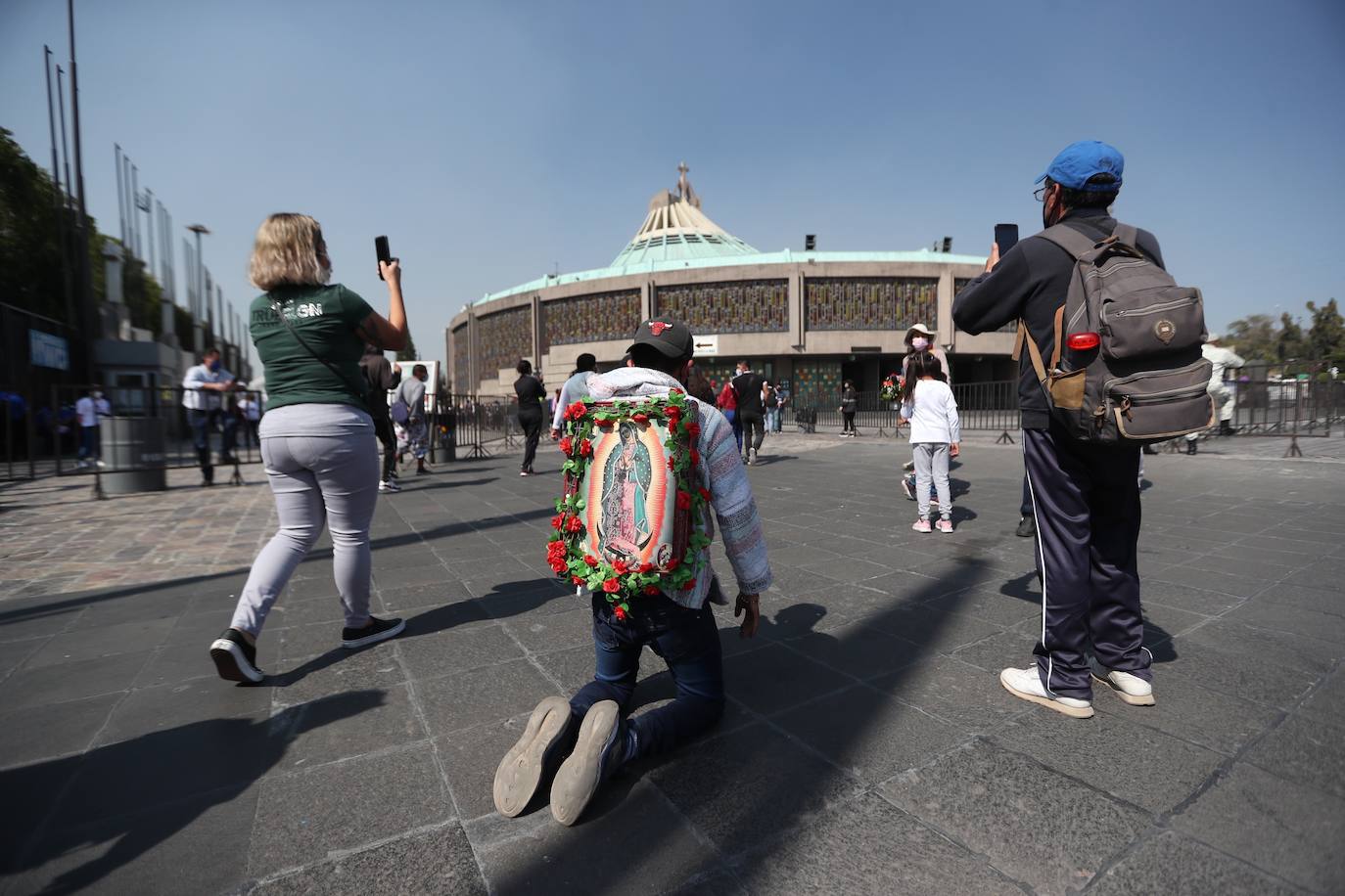 Fotos: Esperanza y medidas sanitarias para la Virgen de Guadalupe