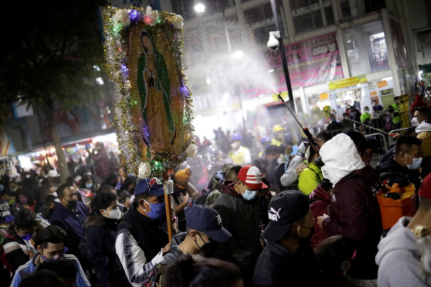 Fotos: Esperanza y medidas sanitarias para la Virgen de Guadalupe
