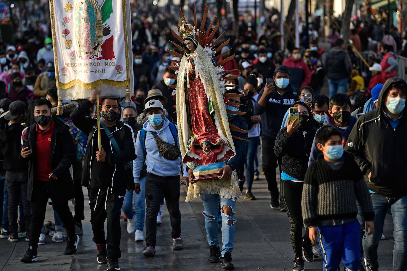 Fotos: Esperanza y medidas sanitarias para la Virgen de Guadalupe