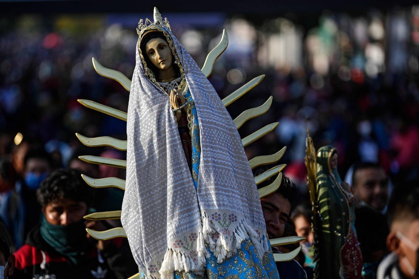Fotos: Esperanza y medidas sanitarias para la Virgen de Guadalupe
