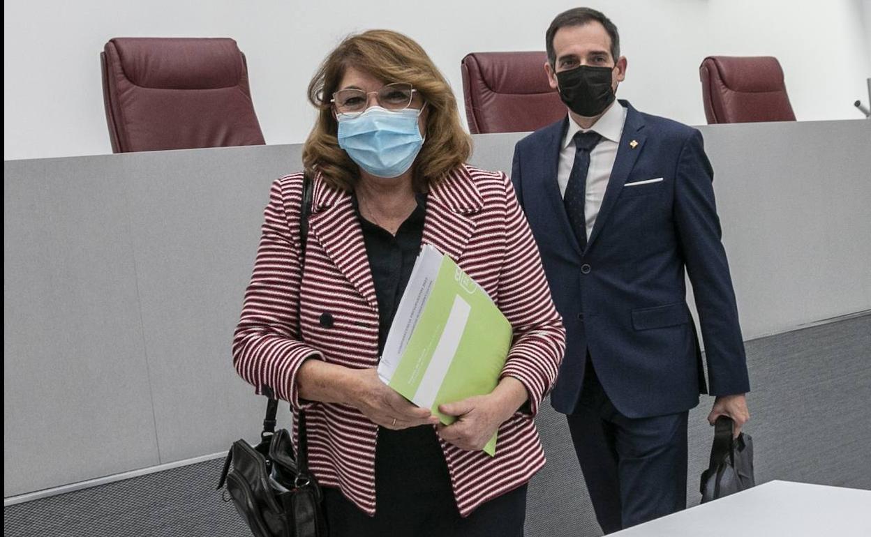 La consejera Campuzano, este lunes, en la Asamblea Regional. 