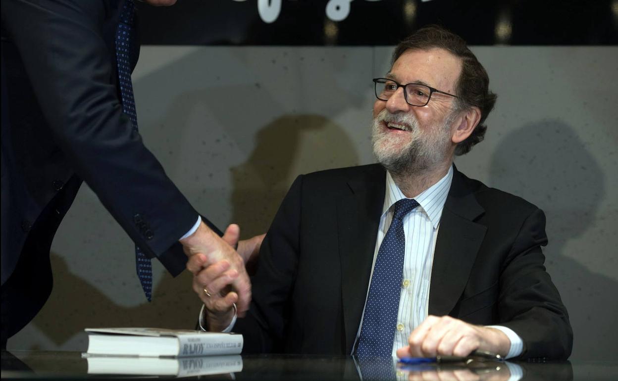 Mariano Rajoy, en su anterior visita a El Corte Inglés de Murcia. 