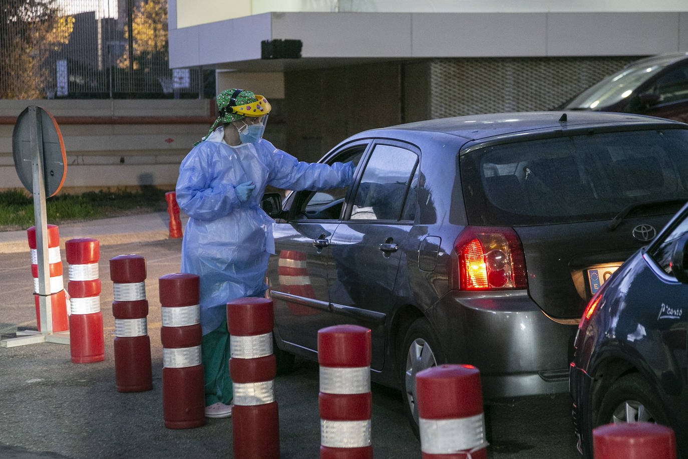 Fotos: Colas para las pruebas PCR en Cartagena