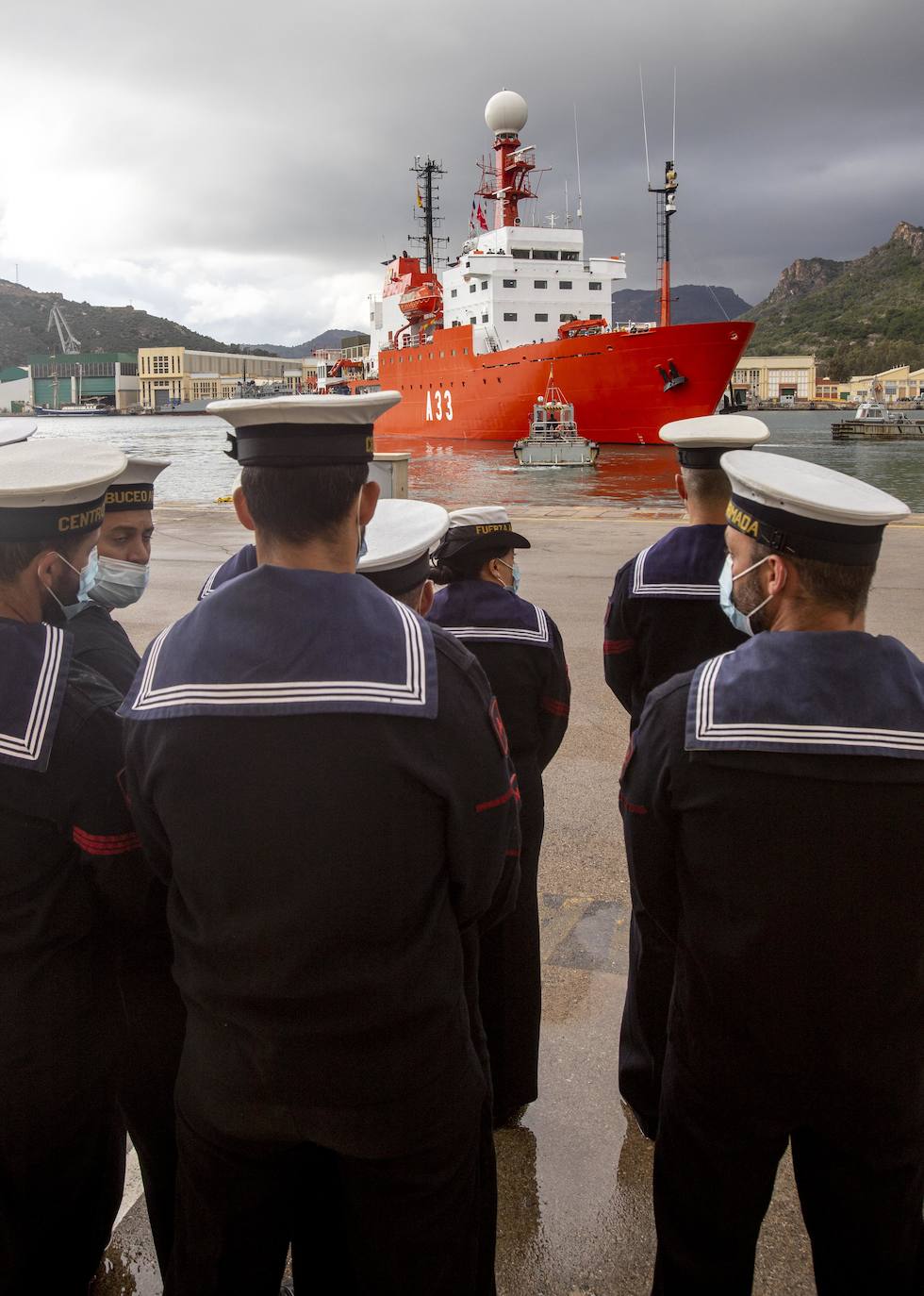 Fotos: El &#039;Hespérides&#039; zarpa desde el arsenal de Cartagena hacia la Antártida en &#039;modo burbuja&#039;