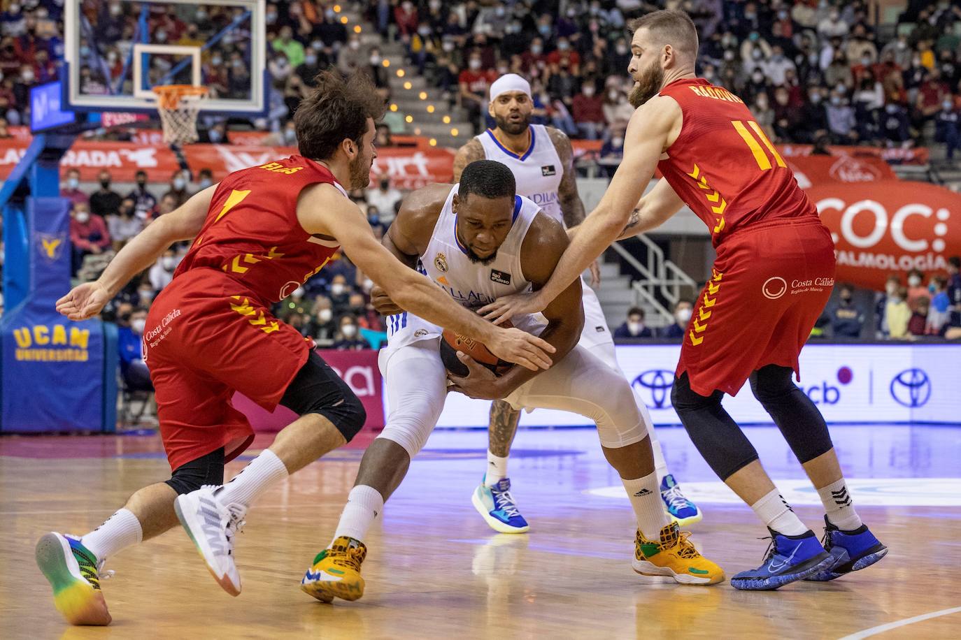 Fotos: Demasiado Real Madrid para el UCAM