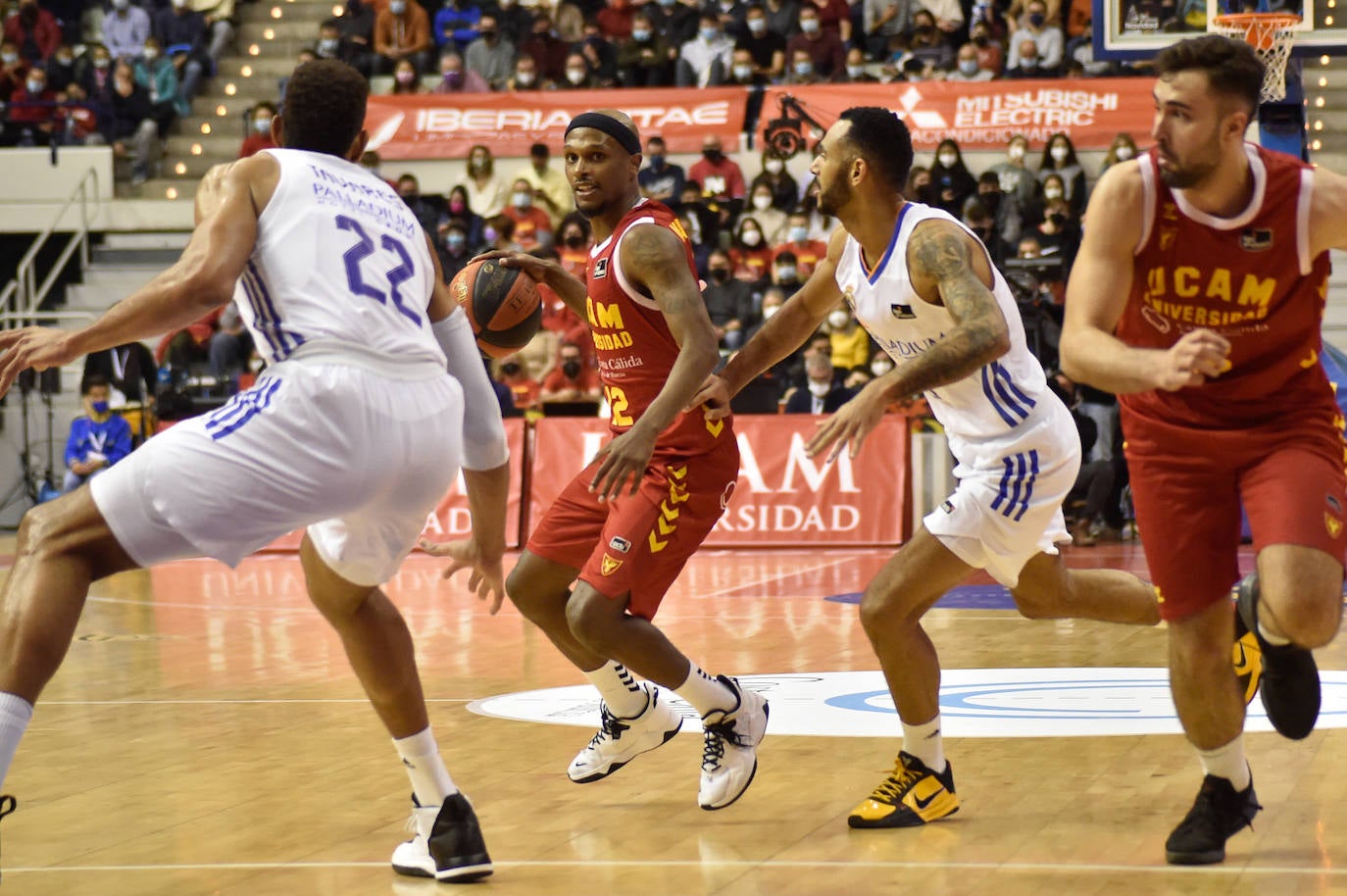 Fotos: Demasiado Real Madrid para el UCAM