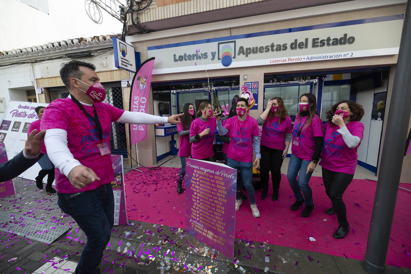 Fotos: El Perolo reparte casi 400.000 euros en varios premios