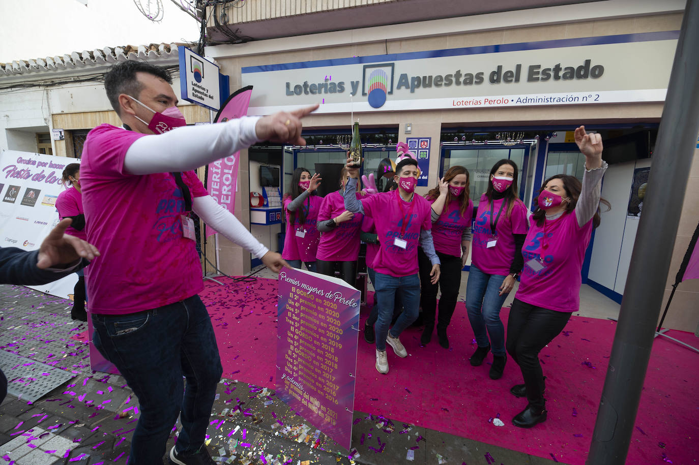 Fotos: El Perolo reparte casi 400.000 euros en varios premios