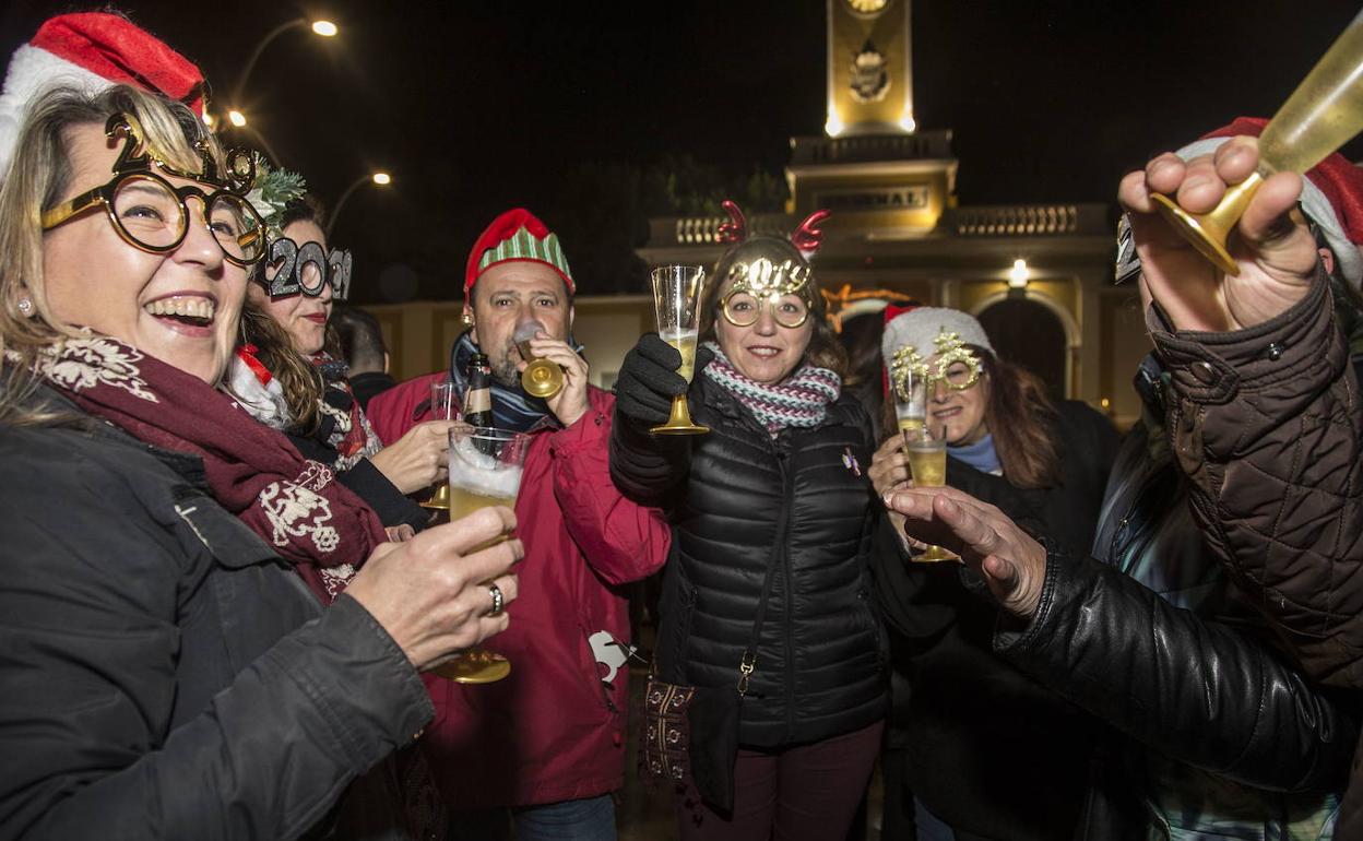 Celebración de las preuvas en la Plaza del Rey de Cartagena, en 2018