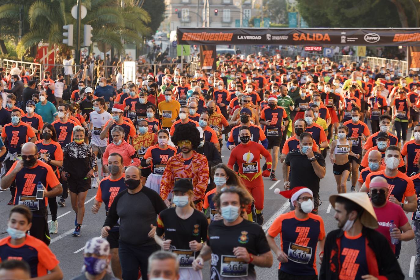 Fotos: Salida de la San Silvestre de Murcia 2021