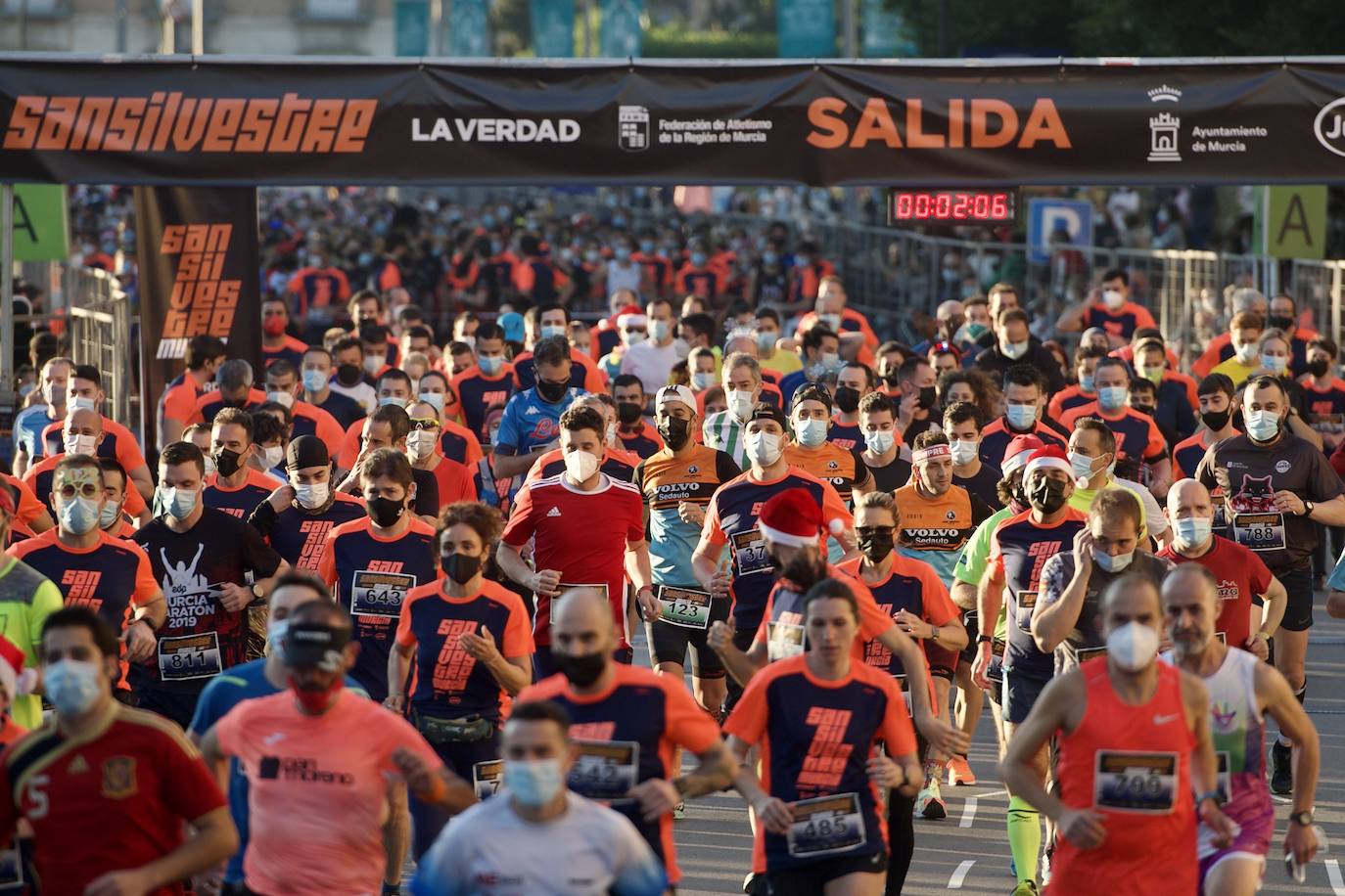 Fotos: Salida de la San Silvestre de Murcia 2021