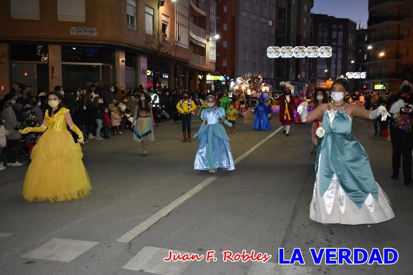 El Cortejo Real que precedía a las carrozas del Melchor, Gaspar y Baltasar, estaba compuesto por distintas carrozas, espectáculos musicales y personajes de fantasía. La Policía Local y el Cuerpo de Bomberos abrieron el recorrido, seguidos de Dafne Dance Academy, Goofy & Donald, Club Gymca VeraCruz, La Sirenita, Academia de Baile EDIG, Pinocho, Escuela de Baile de la Concejalía de Deportes, Las Mariposas, Escuela de Baile Ana, La Bella y la Bestia, la Guardia de Darth Vader y la Banda de Música La Compañía.