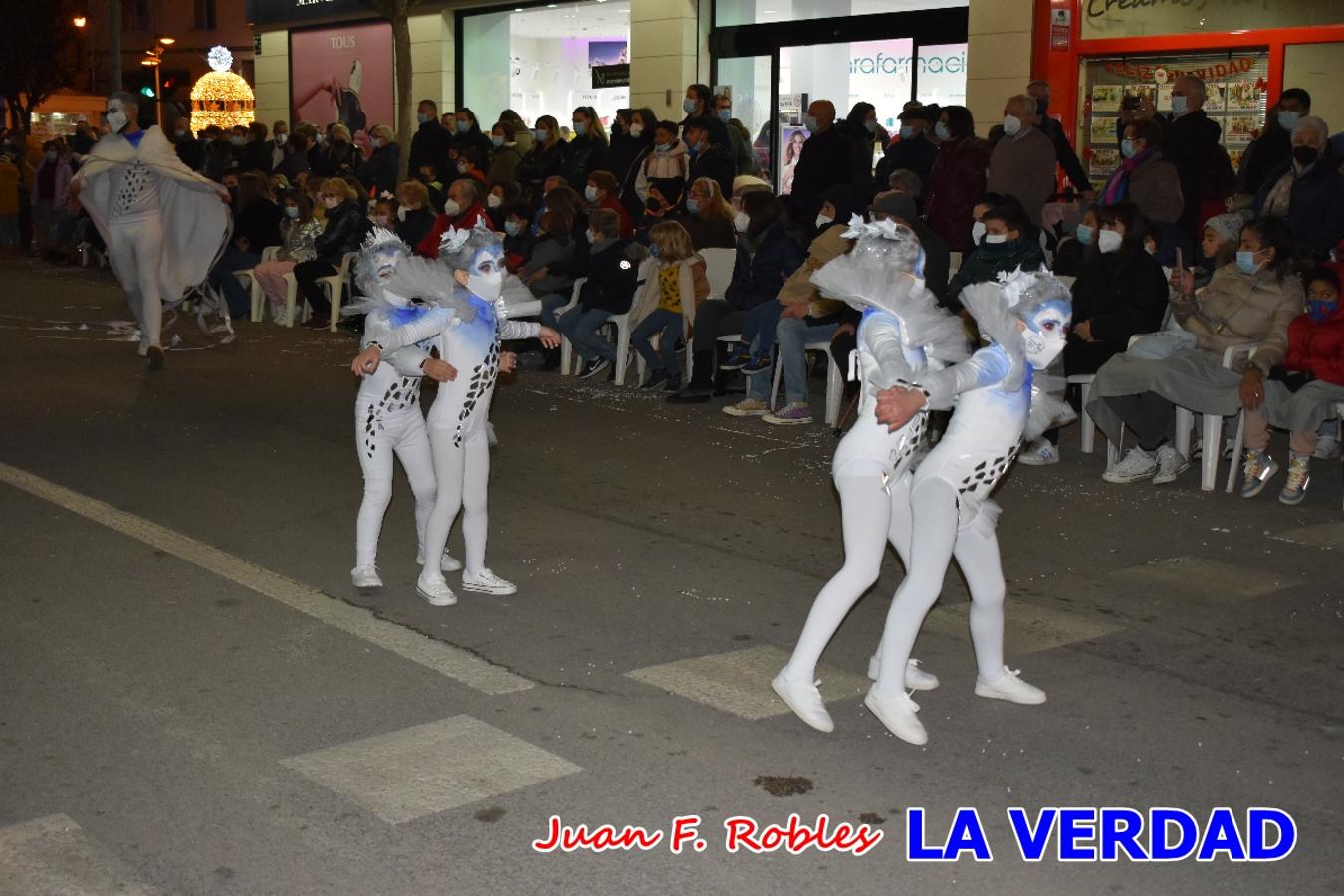 El Cortejo Real que precedía a las carrozas del Melchor, Gaspar y Baltasar, estaba compuesto por distintas carrozas, espectáculos musicales y personajes de fantasía. La Policía Local y el Cuerpo de Bomberos abrieron el recorrido, seguidos de Dafne Dance Academy, Goofy & Donald, Club Gymca VeraCruz, La Sirenita, Academia de Baile EDIG, Pinocho, Escuela de Baile de la Concejalía de Deportes, Las Mariposas, Escuela de Baile Ana, La Bella y la Bestia, la Guardia de Darth Vader y la Banda de Música La Compañía.