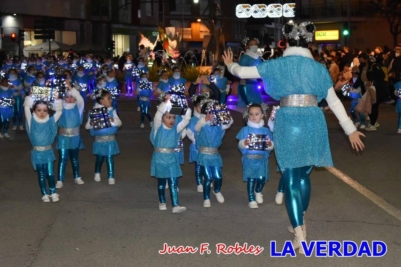 El Cortejo Real que precedía a las carrozas del Melchor, Gaspar y Baltasar, estaba compuesto por distintas carrozas, espectáculos musicales y personajes de fantasía. La Policía Local y el Cuerpo de Bomberos abrieron el recorrido, seguidos de Dafne Dance Academy, Goofy & Donald, Club Gymca VeraCruz, La Sirenita, Academia de Baile EDIG, Pinocho, Escuela de Baile de la Concejalía de Deportes, Las Mariposas, Escuela de Baile Ana, La Bella y la Bestia, la Guardia de Darth Vader y la Banda de Música La Compañía.