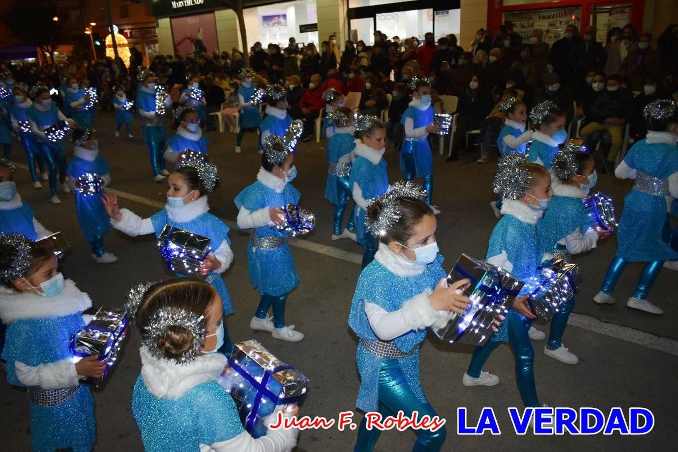 El Cortejo Real que precedía a las carrozas del Melchor, Gaspar y Baltasar, estaba compuesto por distintas carrozas, espectáculos musicales y personajes de fantasía. La Policía Local y el Cuerpo de Bomberos abrieron el recorrido, seguidos de Dafne Dance Academy, Goofy & Donald, Club Gymca VeraCruz, La Sirenita, Academia de Baile EDIG, Pinocho, Escuela de Baile de la Concejalía de Deportes, Las Mariposas, Escuela de Baile Ana, La Bella y la Bestia, la Guardia de Darth Vader y la Banda de Música La Compañía.