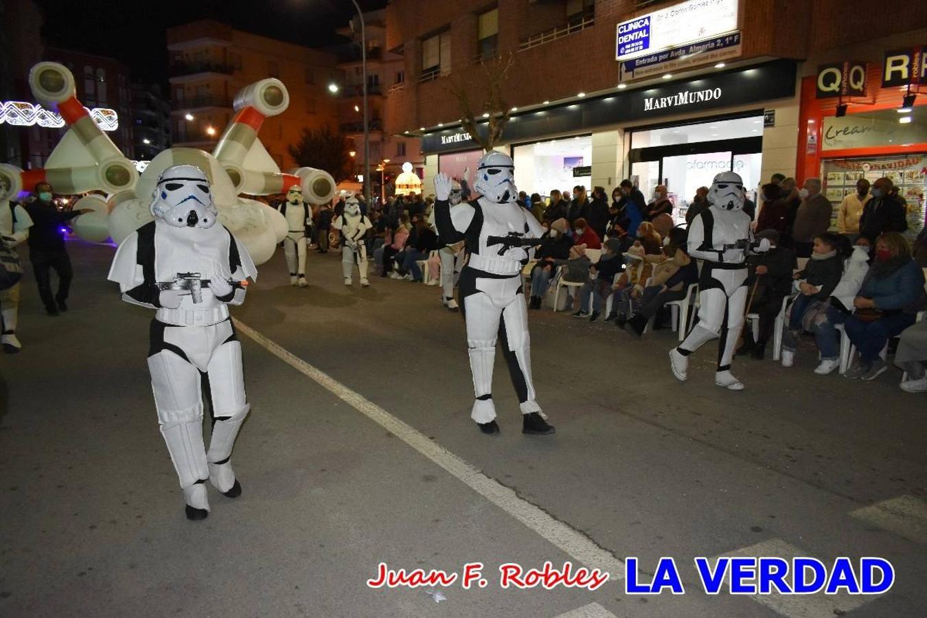 El Cortejo Real que precedía a las carrozas del Melchor, Gaspar y Baltasar, estaba compuesto por distintas carrozas, espectáculos musicales y personajes de fantasía. La Policía Local y el Cuerpo de Bomberos abrieron el recorrido, seguidos de Dafne Dance Academy, Goofy & Donald, Club Gymca VeraCruz, La Sirenita, Academia de Baile EDIG, Pinocho, Escuela de Baile de la Concejalía de Deportes, Las Mariposas, Escuela de Baile Ana, La Bella y la Bestia, la Guardia de Darth Vader y la Banda de Música La Compañía.