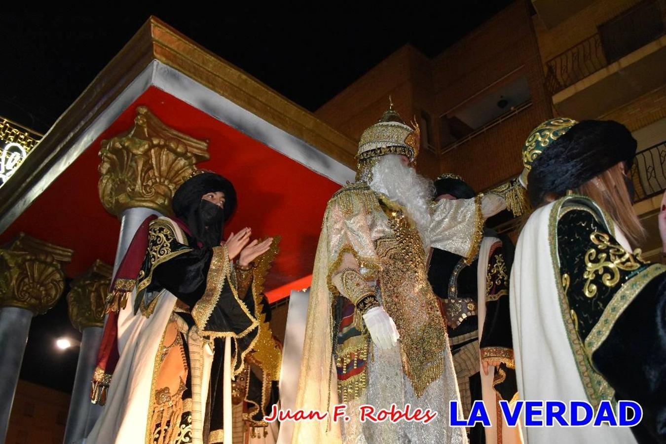 El Cortejo Real que precedía a las carrozas del Melchor, Gaspar y Baltasar, estaba compuesto por distintas carrozas, espectáculos musicales y personajes de fantasía. La Policía Local y el Cuerpo de Bomberos abrieron el recorrido, seguidos de Dafne Dance Academy, Goofy & Donald, Club Gymca VeraCruz, La Sirenita, Academia de Baile EDIG, Pinocho, Escuela de Baile de la Concejalía de Deportes, Las Mariposas, Escuela de Baile Ana, La Bella y la Bestia, la Guardia de Darth Vader y la Banda de Música La Compañía.