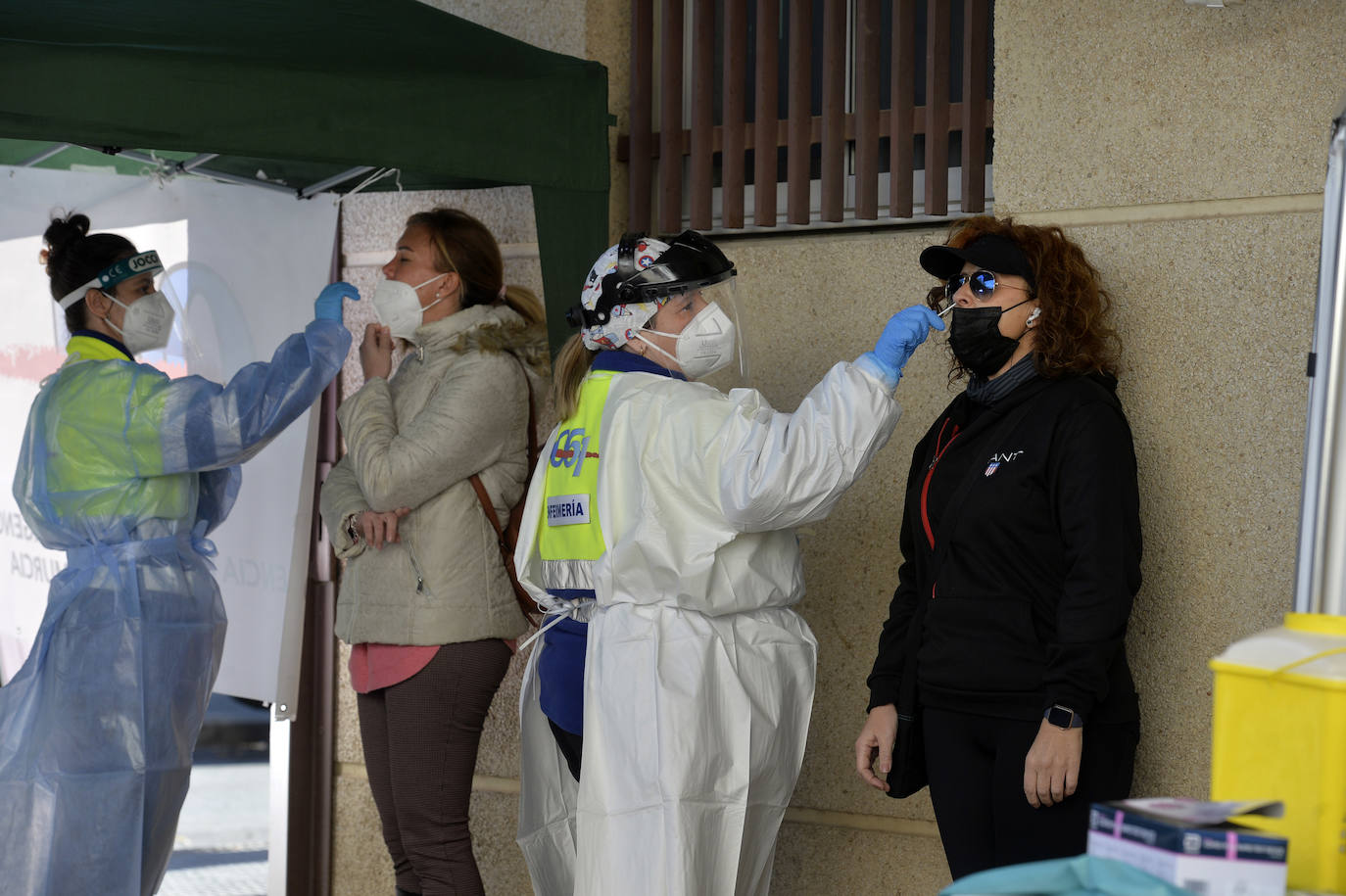 Fotos: Cribado en el servicio de Urgencia de Atención Primaria de San Andrés (Murcia)