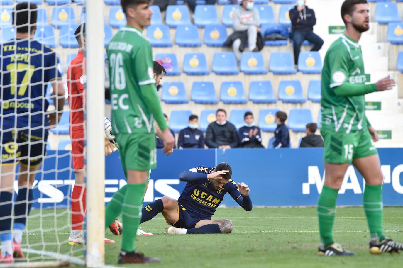 Fotos: La victoria del UCAM ante el Cornellá, en imágenes